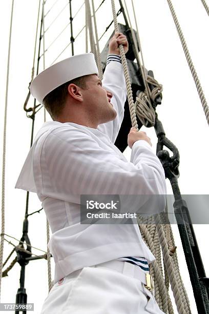 Sailors Día En El Mar Foto de stock y más banco de imágenes de Cuerda - Cuerda, Hombres, Marinero