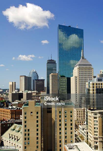 보스턴 스카이라인을 세로 보스턴-매사추세츠에 대한 스톡 사진 및 기타 이미지 - 보스턴-매사추세츠, 건축, 존 핸콕 타워