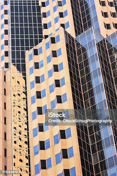 Estação Do Centro Da Cidade De Arranhacéu De Arquitetura Urbana - Fotografias de stock e mais imagens de Abstrato