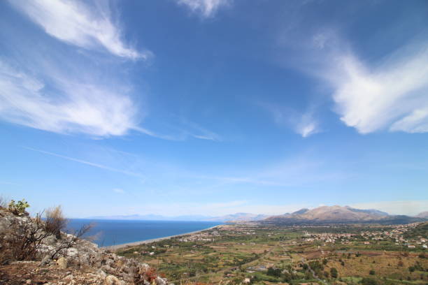 istock Seascape in Italy 1737712567