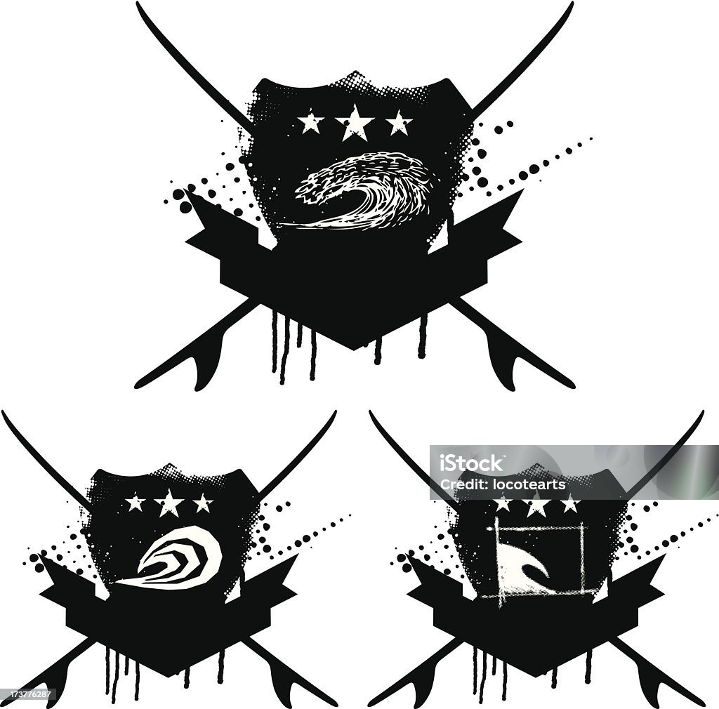 Trzy grunge surf shields - Grafika wektorowa royalty-free (Aktywność sportowa)