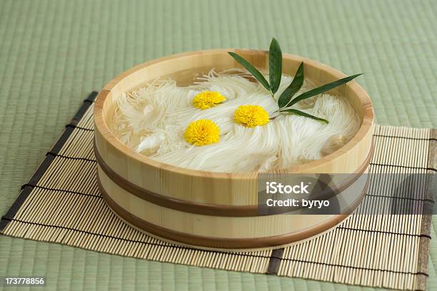 Foto de Somen e mais fotos de stock de Comida - Comida, Crisântemo - Família da Margarida-dos-Campos, Cultura Japonesa