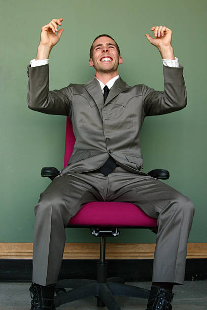 축하! - office chair cheering ecstatic success 뉴스 사진 이미지