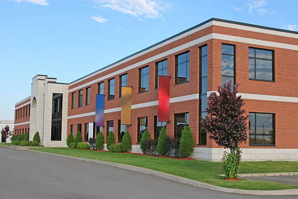 小学校の校舎 - elementary school building ストックフォトと画像