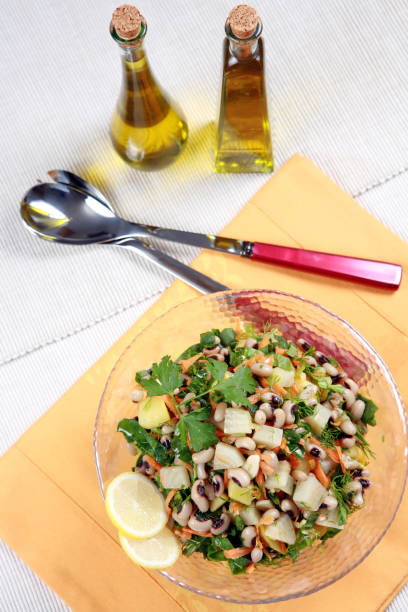 Ensalada de mesa - foto de stock