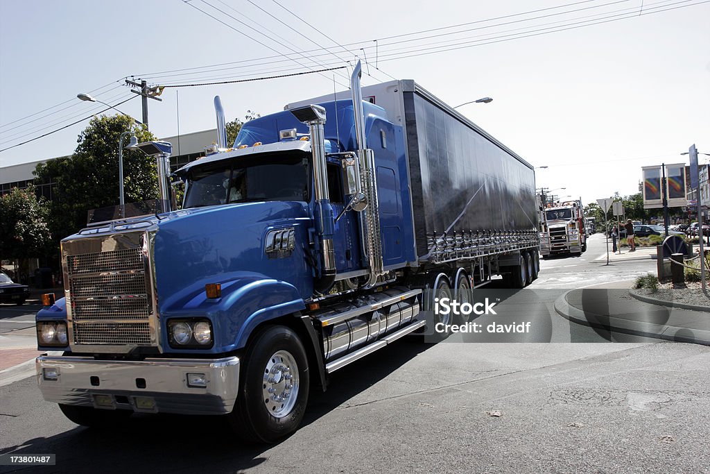 Blu Mack - Foto stock royalty-free di Camion articolato