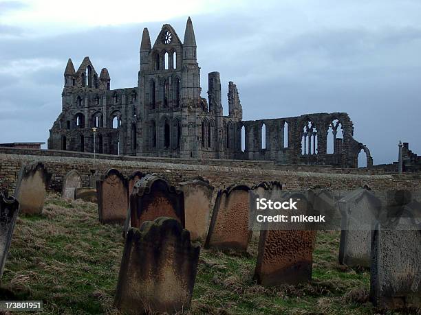 Whitby Abbey England Heimat Des Dracula Stockfoto und mehr Bilder von Grauen - Grauen, Kathedrale, Spuk