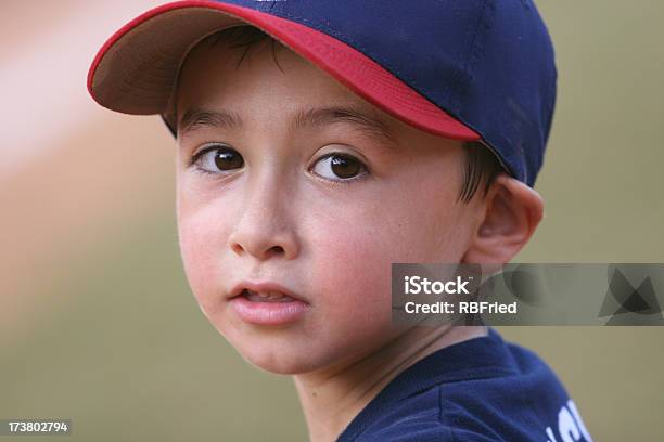 Chłopiec W Baseball - zdjęcia stockowe i więcej obrazów Adolescencja - Adolescencja, Baseballista, Baza