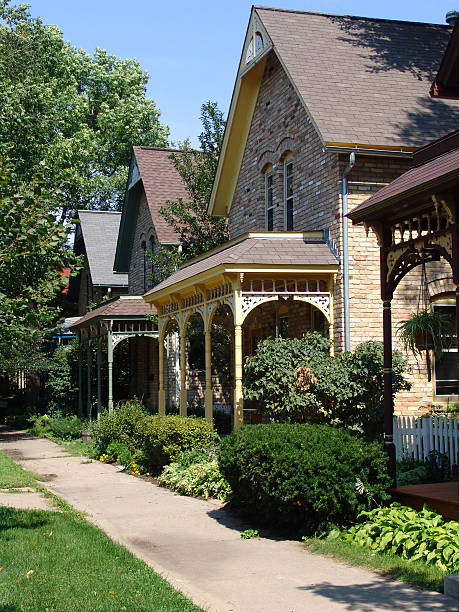 istock Homes on Milwaukee Avenue 173803036