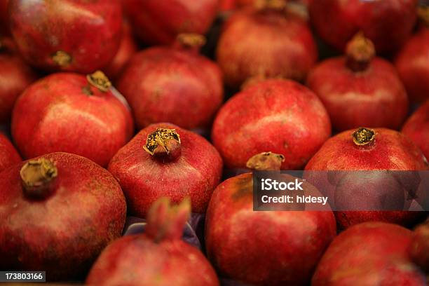 Las Granadas Foto de stock y más banco de imágenes de Alimento - Alimento, Colorido, Comestibles