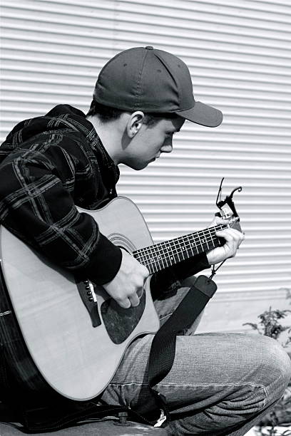istock Teen and Guitar 173803591