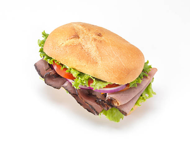 sanduíche de rosbife - sandwich delicatessen roast beef beef - fotografias e filmes do acervo