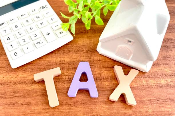 istock Real estate and taxes 1738147361