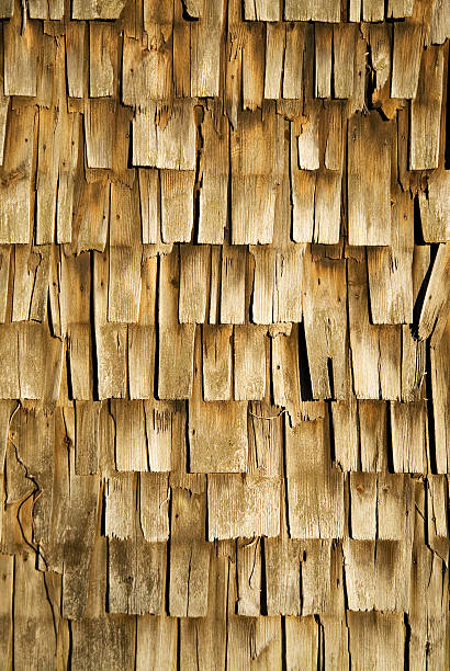 羽目板張りの杉シェイクサイディング背景 - siding wood shingle house wood ストックフォトと画像