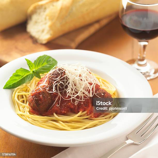 Spaghetti Z Pulpety - zdjęcia stockowe i więcej obrazów Bazylia - Bazylia, Bez ludzi, Białko