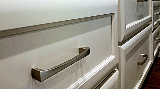 Drawer in kitchen island