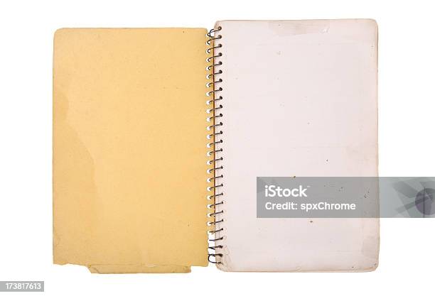 Descolorido Amarillo Portátil Foto de stock y más banco de imágenes de Abierto - Abierto, Carpeta de anillas, Con manchas