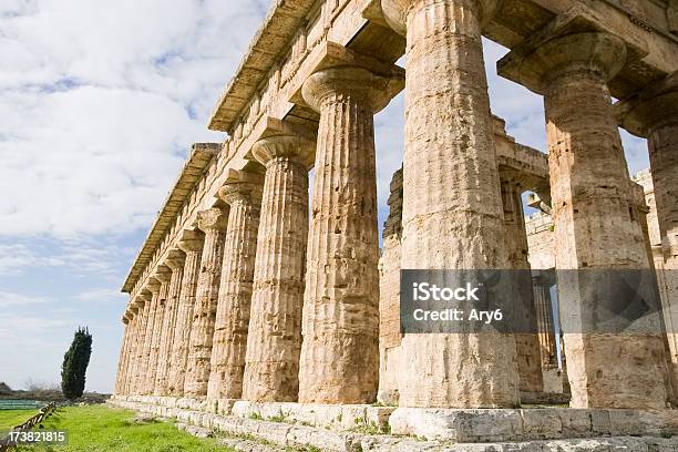 Tempio Di Poseidone Paestum Italia - Fotografie stock e altre immagini di Antica Grecia - Antica Grecia, Antica Roma, Archeologia