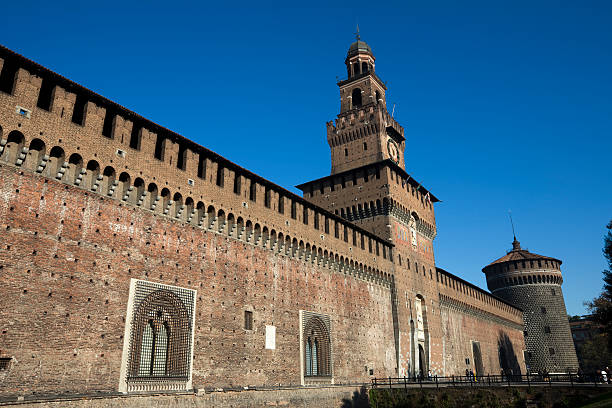 castelo sforzesco em milão - milan italy italy castello sforzesco color image imagens e fotografias de stock