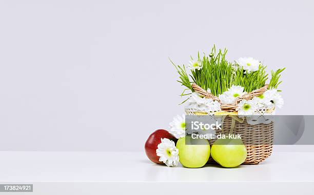 Picknickkorb Stockfoto und mehr Bilder von Osterkorb - Osterkorb, Apfel, Apfelsorte Granny Smith