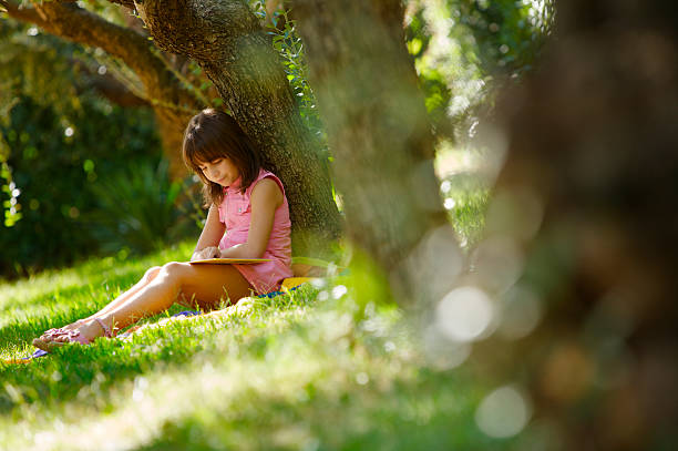 istock little girl 173826394