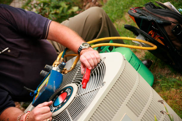 istock A man repairing an air conditioner 173827227
