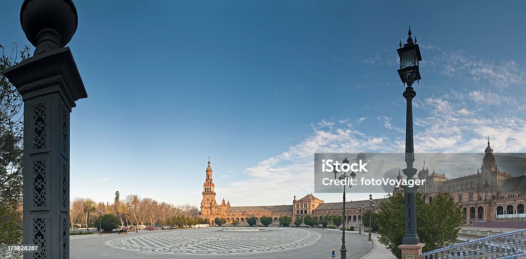 Sevilha Plaza de España nascer do sol - Foto de stock de Andaluzia royalty-free