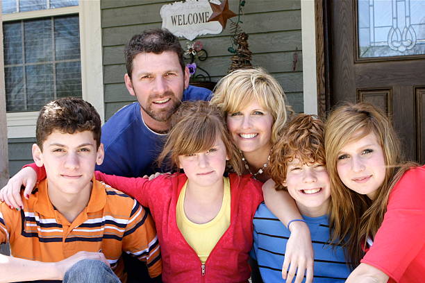 istock One Big Happy Family 173828687
