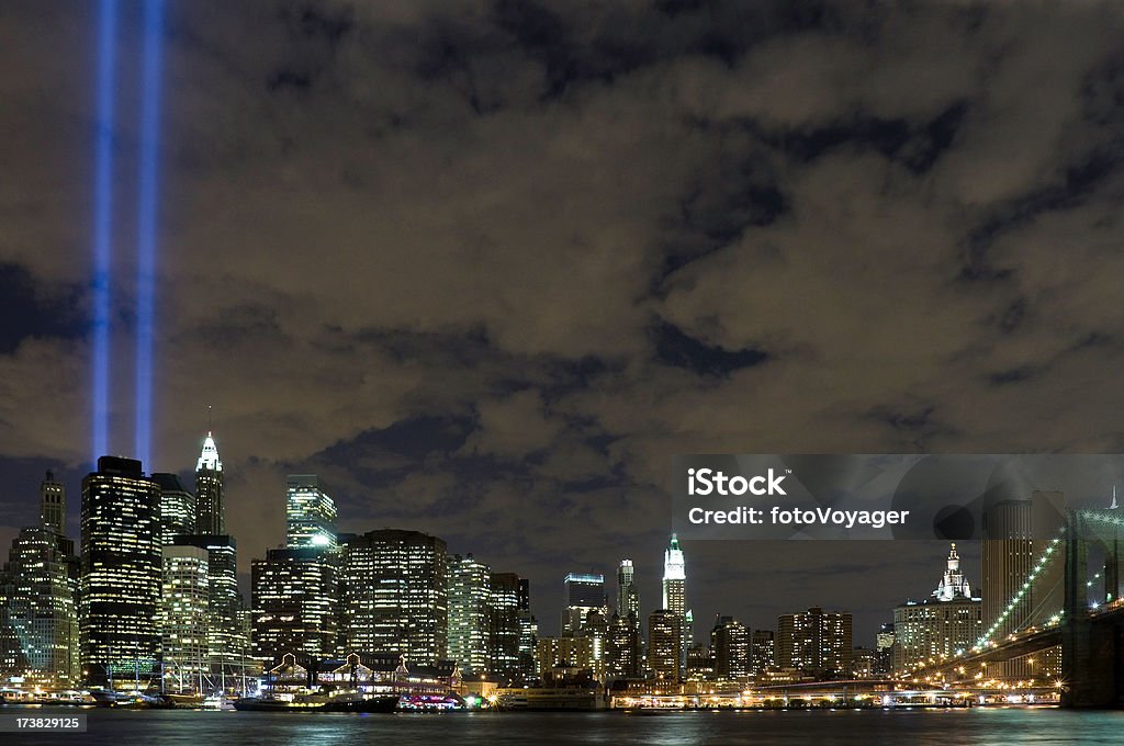 New York 911 luzes iluminado o Anoitecer - Royalty-free Anoitecer Foto de stock