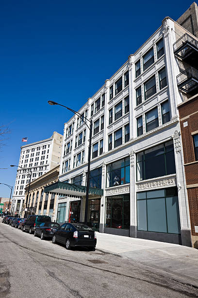 istock Chicago Art Deco Department Store 173832220
