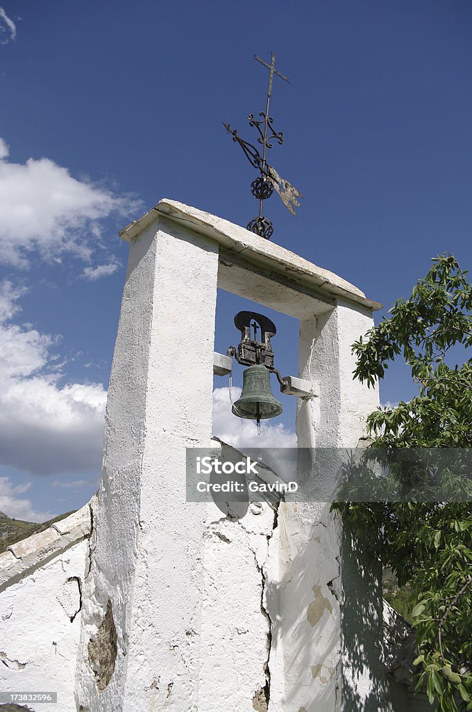 Iglesia bell tower remota rural de España. Alpujarras. - Foto de stock de Agrietado libre de derechos
