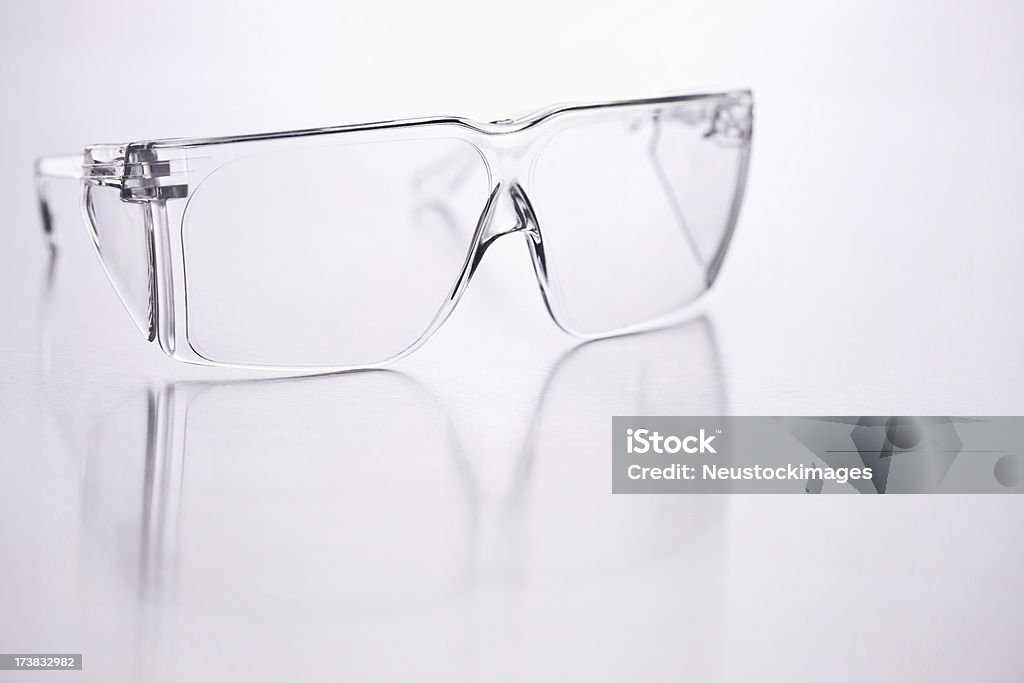 Bezpieczeństwo okularach na tle izolowane - Zbiór zdjęć royalty-free (Okulary ochronne)