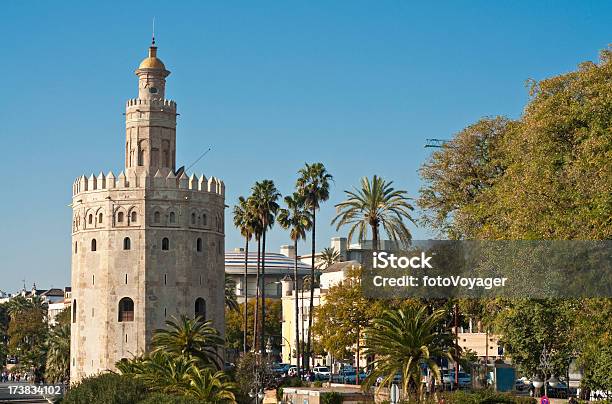 Torre Del Oro Em Sevilha Andaluzia Espanha - Fotografias de stock e mais imagens de Andaluzia - Andaluzia, Antigo, Ao Ar Livre