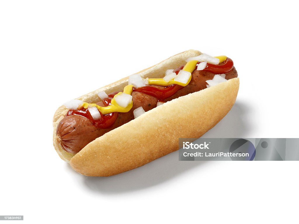 Wurst Hot Dog mit Ketchup und Senf und Zwiebeln - Lizenzfrei Freisteller – Neutraler Hintergrund Stock-Foto