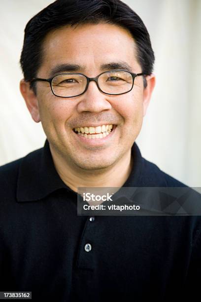 Retrato Foto de stock y más banco de imágenes de Japonés - Oriental - Japonés - Oriental, Gafas, Hombres maduros