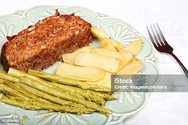 Meatloaf - Fotografias de stock e mais imagens de Rolo de Carne - Refeições - Rolo de Carne - Refeições, Assado, Batata Assada