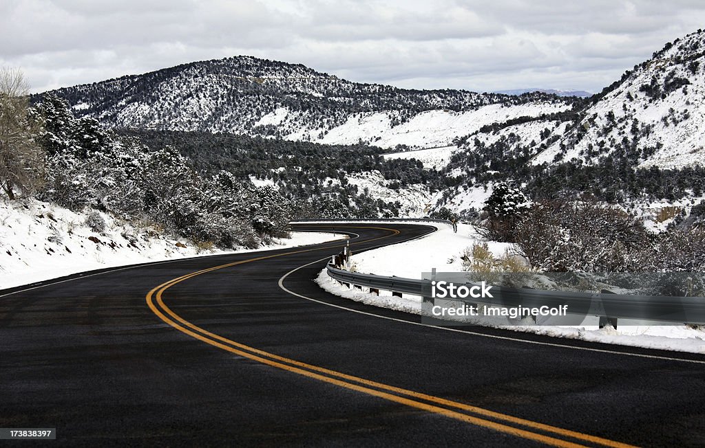 Carretera de montaña - Foto de stock de Asfalto libre de derechos