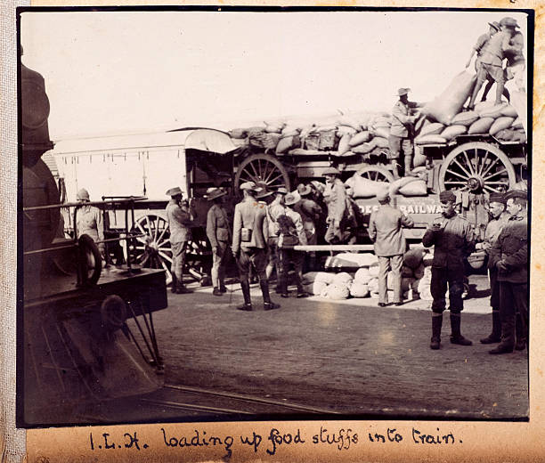soldati britannici caricamento di un treno guerra dei boeri - quartermaster foto e immagini stock