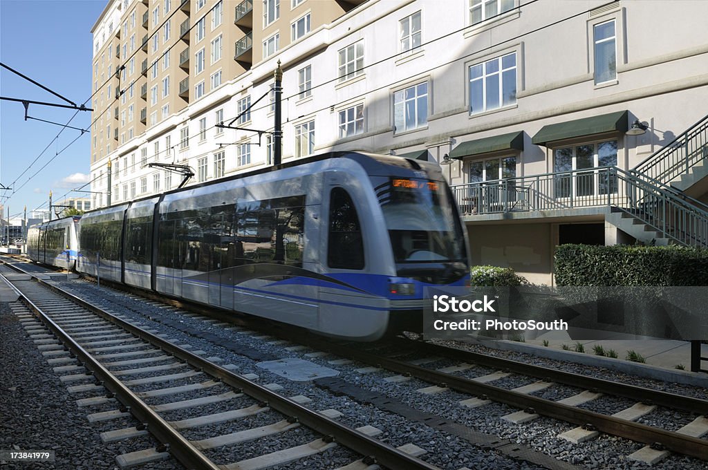 Train de banlieue - Photo de Métro léger libre de droits