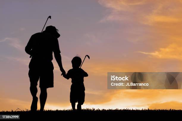 Little Golfe Buddy - Fotografias de stock e mais imagens de Golfe - Golfe, Pai, Criança