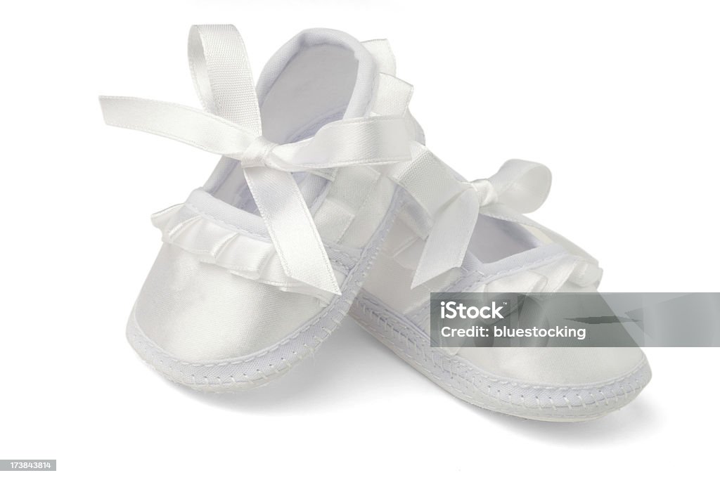 Sapatos de bebê Isolado no branco com Traçado de Recorte - Foto de stock de Fundo Branco royalty-free