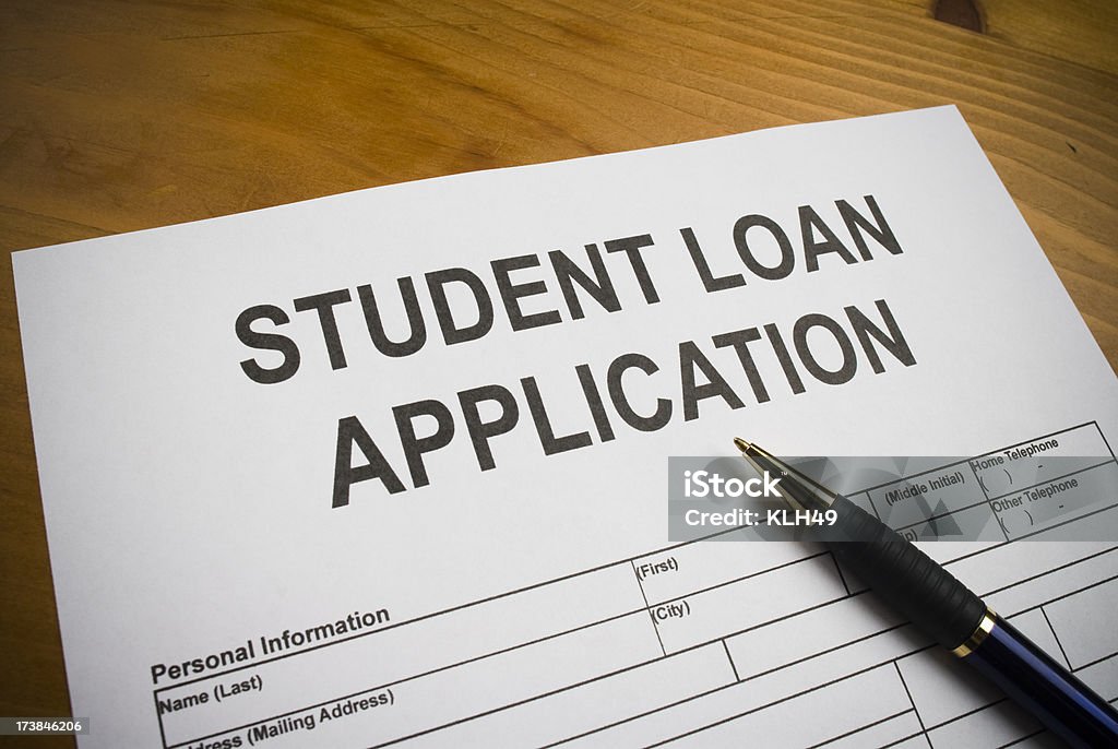 Solicitação de empréstimo para um estudante - Foto de stock de Aprender royalty-free