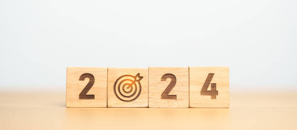 blok 2024 roku z ikoną tarczy do rzutek. cel, cel, postanowienie, strategia, plan, działanie, misja, motywacja i koncepcje rozpoczęcia nowego roku - początkowy kloc zdjęcia i obrazy z banku zdjęć