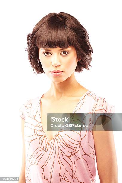 매력적인 젊은 여자 루킹 유클리드의 카메라 격리됨에 앞머리에 대한 스톡 사진 및 기타 이미지 - 앞머리, 여자, 단발 머리