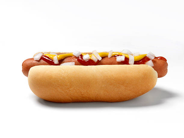 hot dog con ketchup e senape e cipolle - sausage grilled isolated single object foto e immagini stock