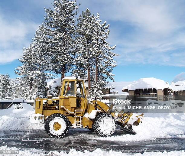 Rimozione Neve - Fotografie stock e altre immagini di Attrezzatura - Attrezzatura, Attrezzatura industriale, Composizione orizzontale