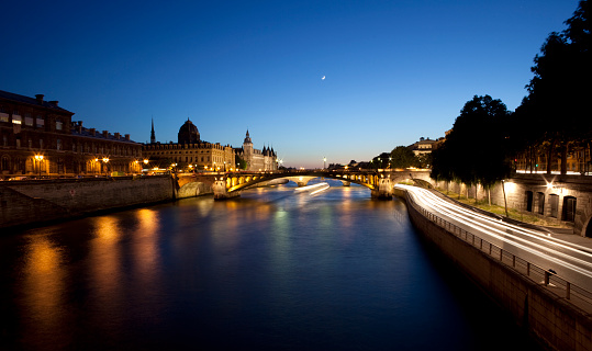 Long exposure of Paris and the River Seine by night.