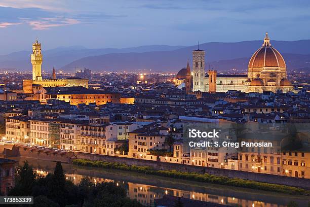 Horizonte De Florencia Foto de stock y más banco de imágenes de Aire libre - Aire libre, Campanario - Torre, Campanile - Florencia