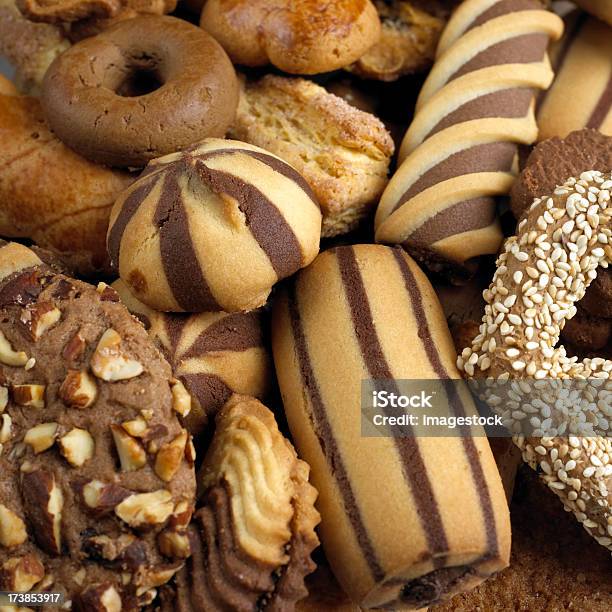 Biscoito De Leitelho Variedade - Fotografias de stock e mais imagens de Alimentação Não-saudável - Alimentação Não-saudável, Amontoar, Assado no Forno