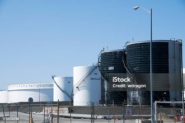 Reservatório De Petróleo - Fotografias de stock e mais imagens de Abastecer - Abastecer, Alterações climáticas, Ao Ar Livre